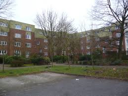 54m² (wegen dachschrägen in wirklichkeit ca.60m² fläche). 2 Zimmer Wohnung Zum Verkauf Landahlweg 9 22399 Hamburg Hummelsbuttel Mapio Net