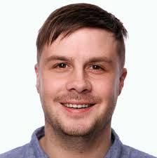 Aaron Vince's Instagram, Twitter & Facebook