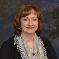 My first half square triangle block. Eek I'm very sad, why am I so bad?  https://cutt.ly/LrWLabOr