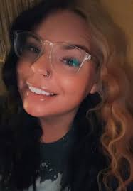 Emily Ping (@emilypinggg)