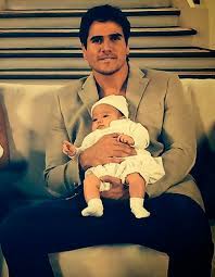 Cuando envía un archivo gedcom a geneanet, es guardado para generar su árbol en línea y se crea un índice para simplificar y optimizar las búsquedas. Daniel Arenas Revela Por Que No Seria Un Papa Soltero