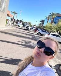 Hi from Arizona ☀️ Free Meet & Greet Passes for my headline tour are  available now and limited to 150 a show. You must have a show ticket  purchased (in bio) to