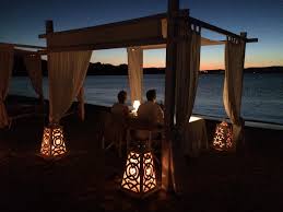 Cena in spiaggia a napoli. Cena Romantica In Riva Al Mare Covo Del Mar Cala Sabina Facebook
