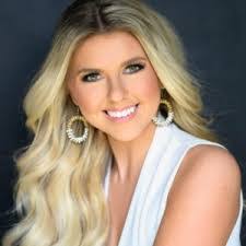 Paige Wolf's Instagram, Twitter & Facebook