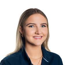 Alannah Stewart's Instagram, Twitter & Facebook