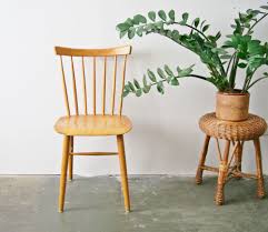 Vintage Stuhle Holzstuhl 50er Jahre Sprossenstuhl Ein Designerstuck Von Mele Pele Bei Dawanda Holzstuhle Esszimmerstuhle Vintage Stuhle