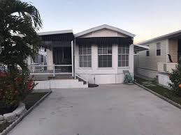 You will see the twin lakes camp resort sign at the campground entrance. Twin Lakes Travel Park Campground Reviews Davie Fl Tripadvisor