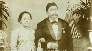Queenalla mengikuti perayaan kartini sekolah charitas #kartini #selamatharikartini #charitas. Sosok Ra Kartini Di Mata Sri Mulyani Perempuan Mengagumkan