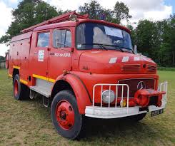 Camion Ancien Mercedes Benz Aux Bonheurs Des Sp Vehicule Pompier Camion Pompier Sapeur Pompier