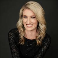 100+ perfiles de «Amanda Rae»