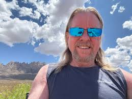 Just a picture or two of the caravan my wife did up