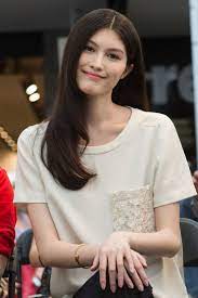A Slide Show Of Beautiful Hairstyles On Asian Women Asian Long Hair Asian Models Female Medium Hair Styles