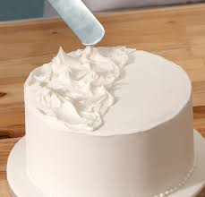 Always wondered how the pros iced cakes/bisuits and why my offerings are always last to sell at the xmas bazaar 😉. Video Stippling With Royal Icing Renshaw Baking