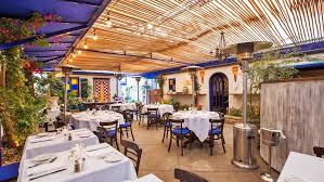 17 Spectacular Outdoor Dining Restaurants In Los Angeles Outdoor Dining Outdoor Cafe Los Angeles Restaurants
