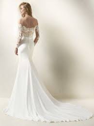 Fit And Flare Crepe Wedding Dress With Off Shoulder Long Lace Sleeves Dracma 2018 Collection Pronovias Wedding Dress Plain Wedding Dress Crepe Wedding Dress