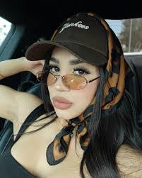 Diana Izaguirre's Instagram, Twitter & Facebook