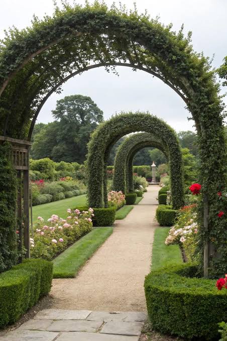 evergreen secret garden entrance