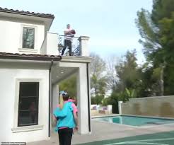 Kaycee & rachel in wonderland family. Youtuber Jojo Siwa 16 Shows Off Her 3 5million Mansion Daily Mail Online