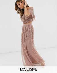 Os traemos un recopilatorio de ideas originales que podéis incluir en vuestra boda para dejar un recuerdo especial en la mente de cada uno de vuestros invitados. Ø­ØµØ§Ø© Ø§Ù„Ø£Ø±Ù‚ Ø§Ù„ØªÙ…ÙŠØ² Faldas Y Blusas Elegantes Para Boda Ffigh Org