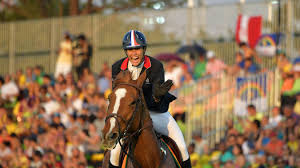 L'union internationale de pentathlon moderne reconnaît les performances suivantes comme records du monde officiels sur le format sportif actuel 17 : Jo 2016 Pentathlon Moderne La Francaise Elodie Clouvel Medaillee D Argent