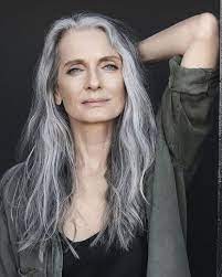 Marian Moneymaker On Instagram Weekend Ideas I Was Privileged To Meet And Be Photographed By The Incredibly Talented And Talented Photographer Joye Long Gray Hair Grey Hair Inspiration Beautiful Gray Hair