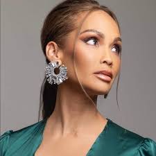 Elizabeth Paschall (@elizabethsoliepaschall) • Facebook