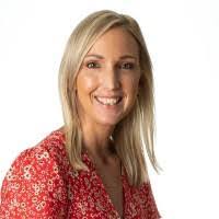 Dominique Bartholomew's Instagram, Twitter & Facebook