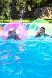 26 Cleaning Hacks So Your House Literally Sparkles Cleaning Hacks Pool Cleaning Summer Cleaning