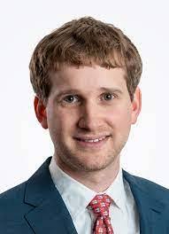 Alex Akman's Instagram, Twitter & Facebook