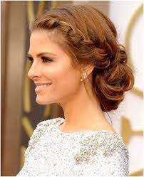 It has transcended time over and over again to become a firm favorite in the hairstyling world. Image Result For Wedding Messy Side Low Bun Front View Braid Har Styling Mellomlangt Har Frisyre Bryllup