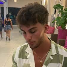 Anthony Pinelli's Instagram, Twitter & Facebook