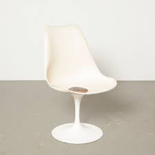 For design enthusiasts or residential interior design trade professionals, please shop online or work with a knoll home design location. Tulip Chair Eero Saarinen Knoll Neef Louis Design Amsterdam