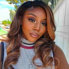 The Creme Shop Hello Kitty Hello Kitty Brillian-C Boost Printed Essence  Sheet Mask