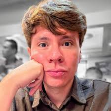 Erik Murillo (@muriller)