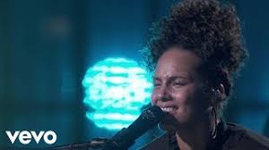 Alicia keys lets it resound in 'lift every voice' video ahead of super bowl lvthe performance alicia keys makes you rethink how you sing the alphabet with adele impressionwho knew hello. Songs In A Minor Von Alicia Keys Laut De Album