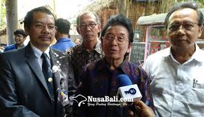 Dadang hermawan dan pembina yayasan wds denpasar, induk stikom bali group, prof. Nusabali Com Itb Stikom Bali Klarifikasi Hoaks Yang Menerpanya