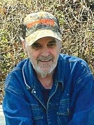 Shelley Sams's Instagram, Twitter & Facebook