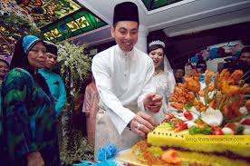 Merawat tari sulawesi selatan bukan perkara yang mudah. Dayana Tan Sri Rozali Firdausmokhtar Malaysia Wedding Event Portrait Photographer