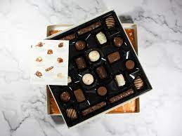It's not going to break the bank for ferrero, given their size, but. Thorntons Classic Assorted Collection Selection Box Review 262g