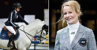 Malin baryard is a swedish equestrian, competing in show jumping. Malin Baryard Bio Net Worth Age Birthday Dating Wiki
