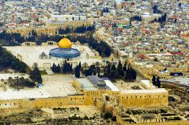 Police fired tear gas and stun grenades into the mosque. Al Aqsa Moschee In Jerusalem Israel Franks Travelbox