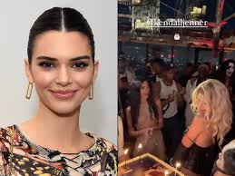 Jenner is hardly a stranger to ugly shoes, often pairing chunky slide sandals with her leggings and baggy jeans. People Are Calling Out Kendall Jenner For Her Crowded Birthday Party
