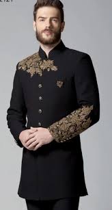 Black And Gold Mens Wedding Suit Pin By Silvia D On Men S Indoweatern Indian Men Fashion Indian Groom Wear Wedding Outfit Men
