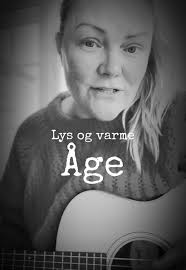 Verden treng litt #lysogvarme no🫶🏼🕯️☀️🥰 Det fikse han @Åge  Aleksandersen offisiell med sin fine tekst🥰 Er du enig? #fordeg  #ågealeksandersen #fyp #akustisk #taylor #taylorguitars #taylorguitar  #gsmini ...