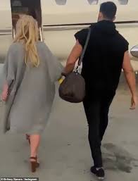Britney spears joined boyfriend sam asghari at the sir stello show at los angeles fashion week which took place at the sam wrote on instagram alongside a video of his sister: Britney Spears And Sam Asghari Post Videos Hopping Aboard Private Plane For Mystery Trip Daily Mail Online