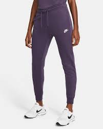 Get the latest on sportswear from vogue. Nike Sportswear Essential Women S Fleece Trousers Nike Sa