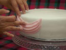 How To Make Fondant Swags Cake Decorating Supplies Cake Dessert Decoration