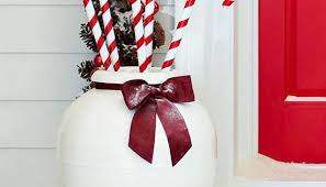 30 Ideas For The Best Outdoor Christmas Decorations On The Block Christmas Porch Decor Fun Christmas Decorations Christmas Decorations Diy Outdoor