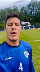 YA ESTAMOS ENTREGANDO KITS 💙Este 26 de abril se está realizando la entrega  de kits y aún puedes inscribirte afuera del estadio Verapaz y en el kiosco  de los príncipes azules en plaza Magdalena. Si ...