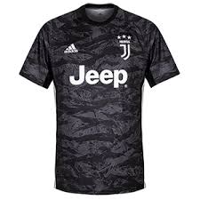 Short sleeves training jersey, crew neckline. Juventus Football Shirt Archive